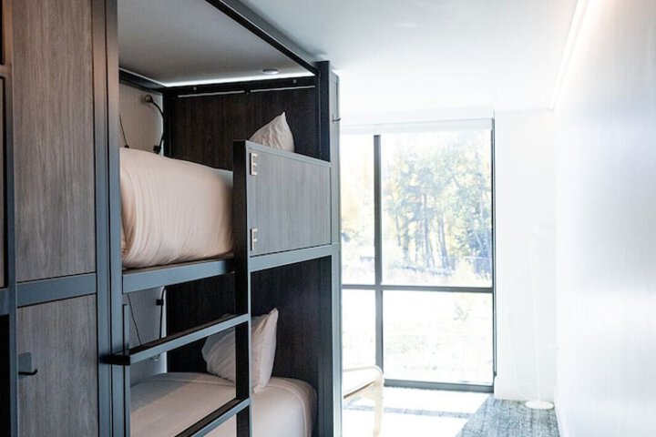 Room 31 of 66