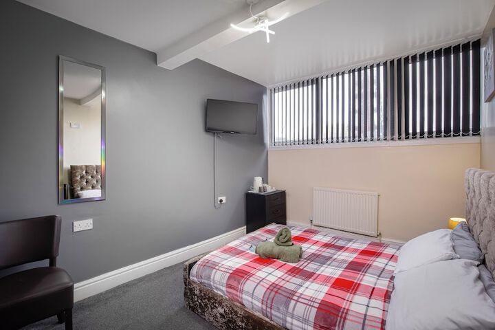 Room 4 of 23