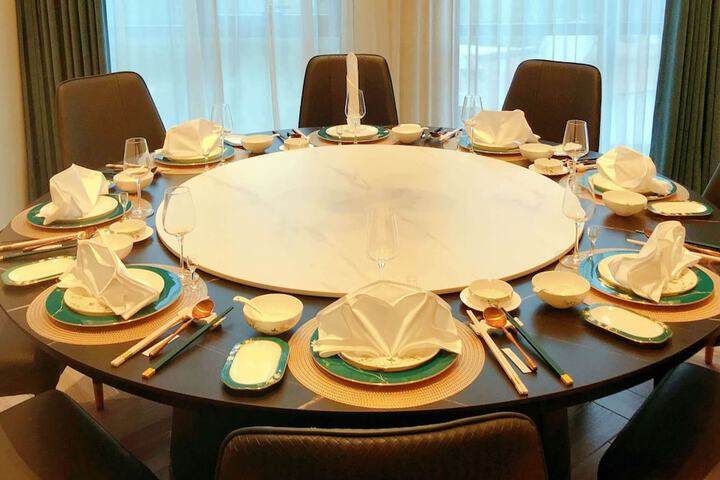 Dining 44 of 51
