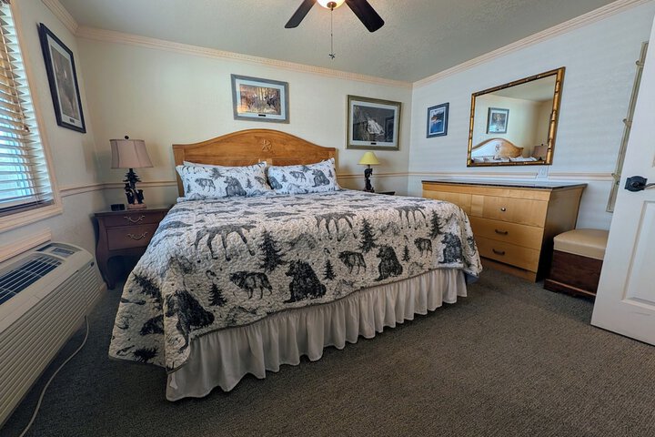 Room 37 of 125