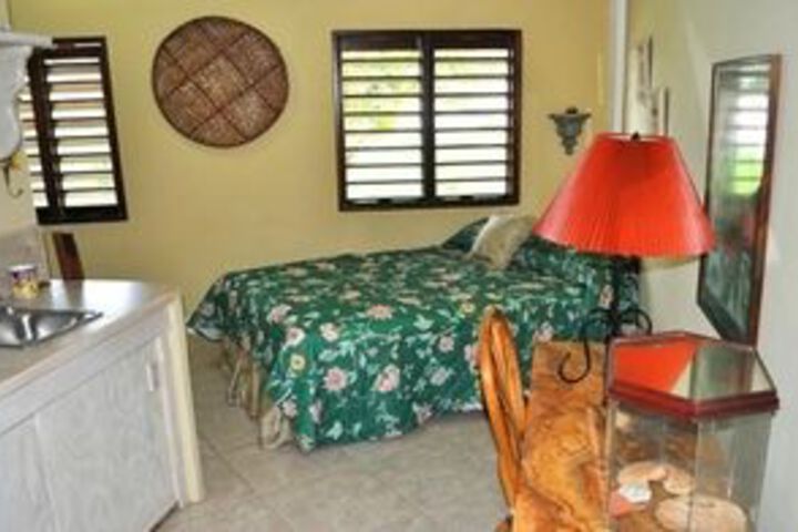 Room 6 of 16