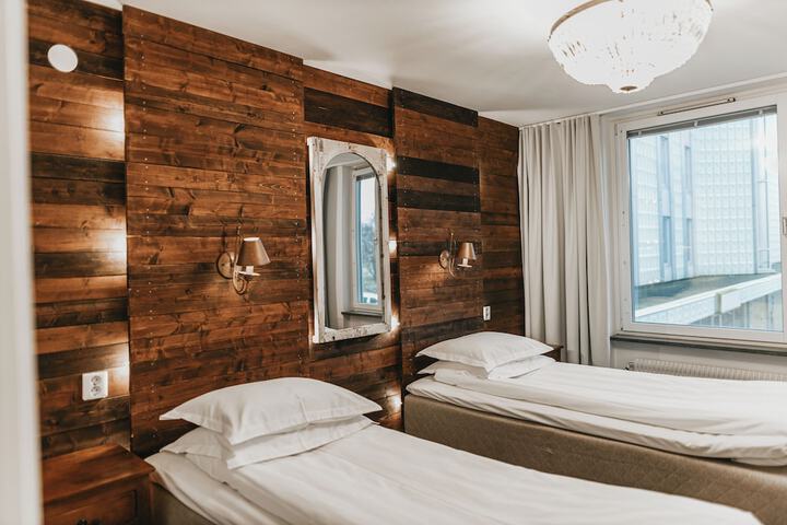 Room 26 of 72