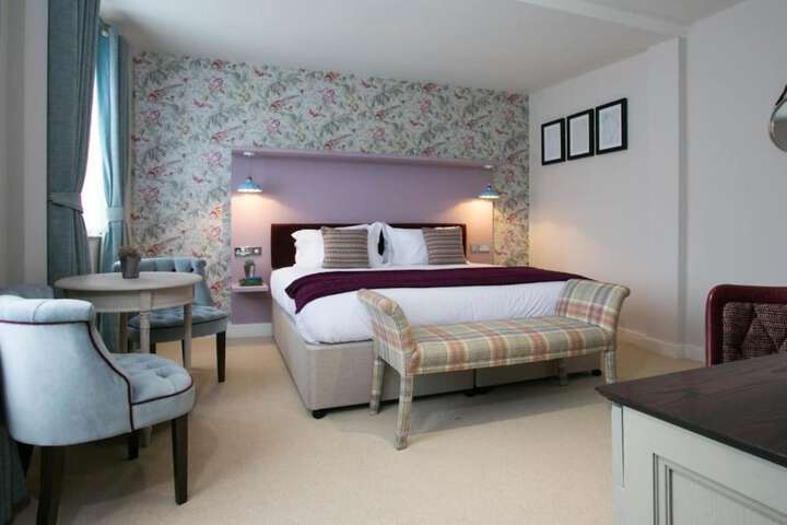 Room 3 of 25