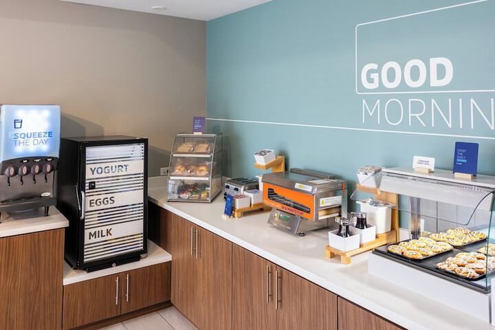 Breakfast/Coffee Service 55 of 67