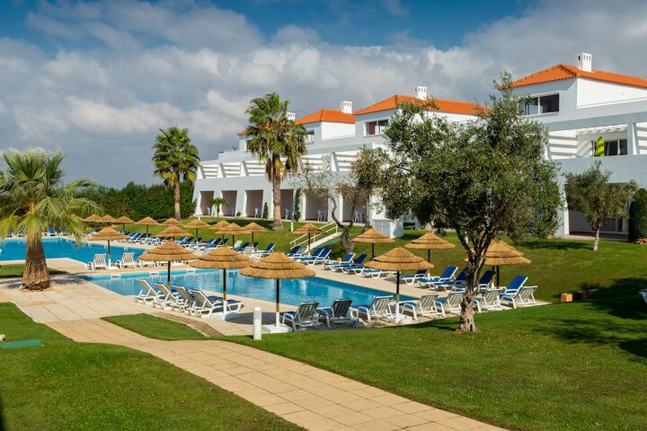 Pool Hotel