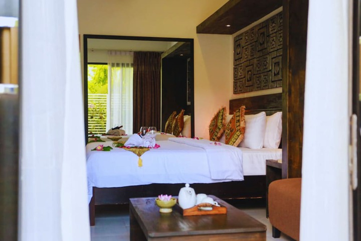 Room 46 of 298