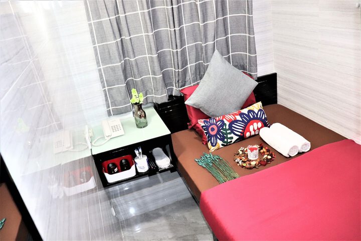Room 5 of 41