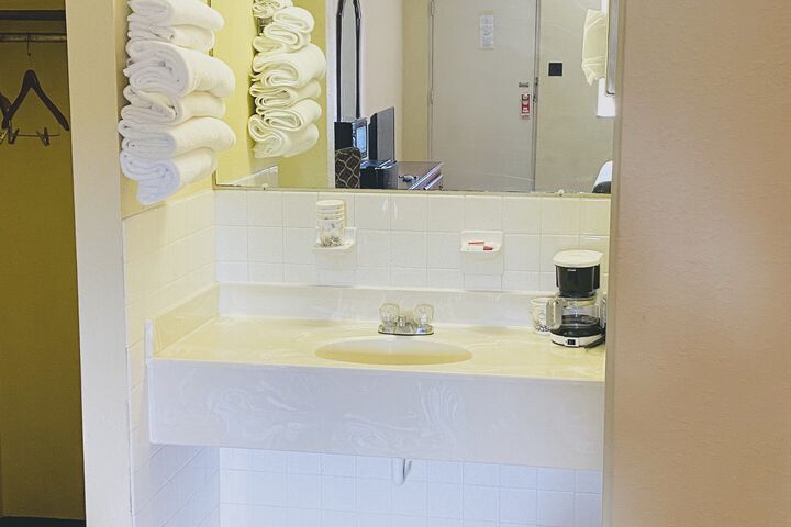 Sutton Lane Motel