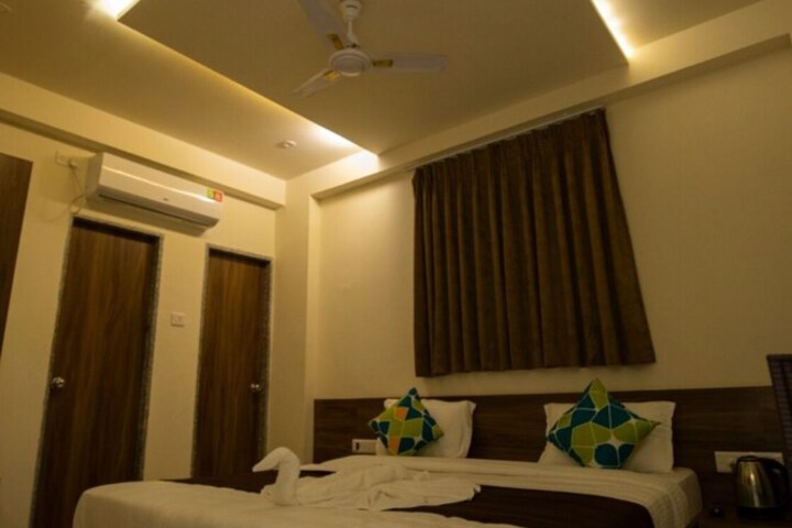 Room 7 of 26