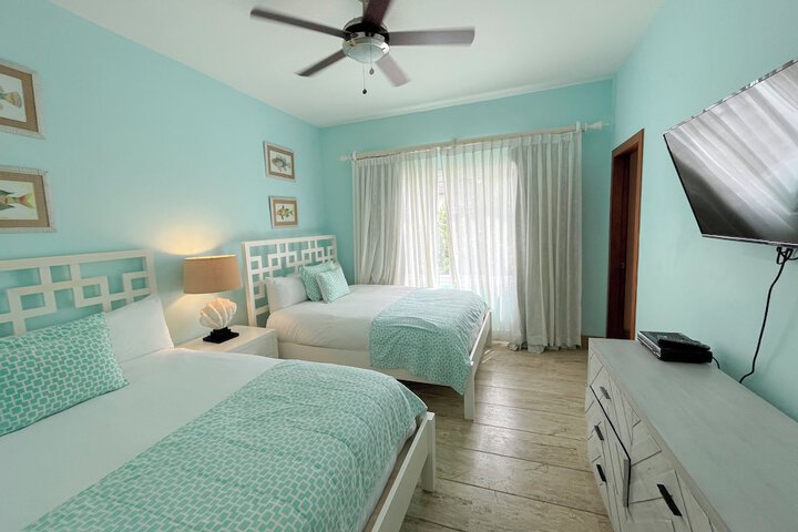 Room 32 of 219