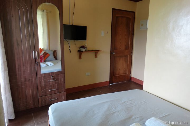 Room 13 of 39