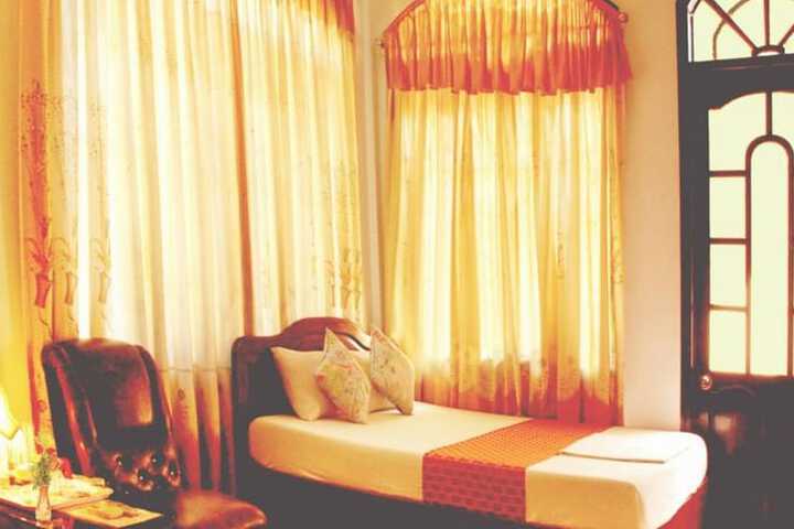 Room 8 of 35