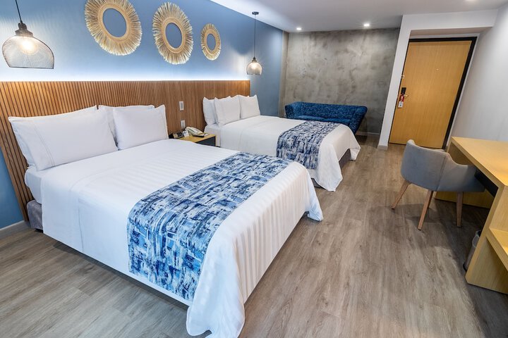 Room 21 of 77