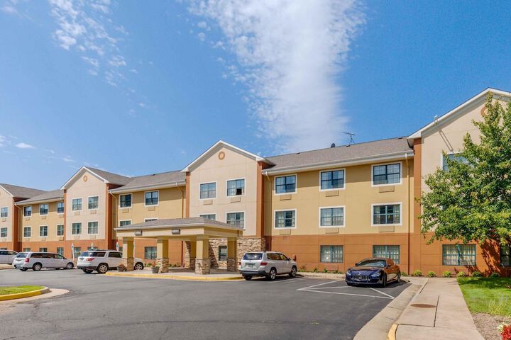 Hotel Entry