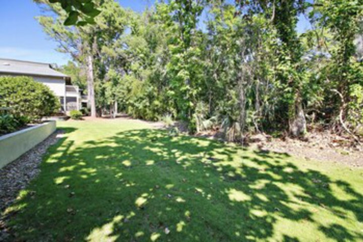 Property Grounds 25 of 34