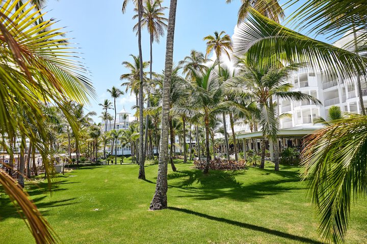 Hotel Exterior 126 of 131