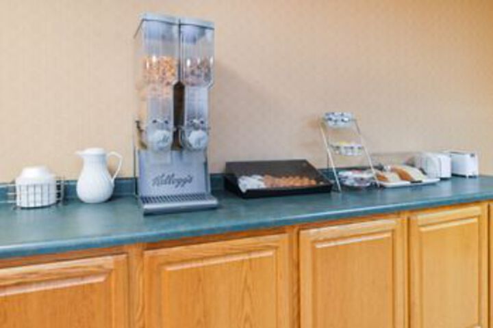 Breakfast/Coffee Service 5 of 46