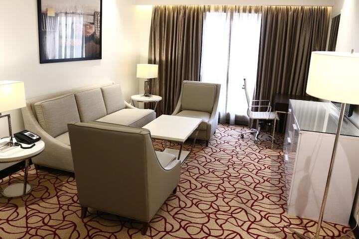 Room 18 of 164