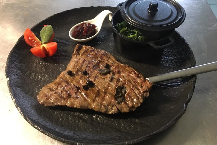 Dining 44 of 66
