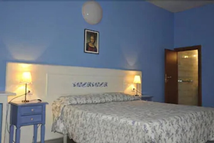 Room 19 of 25