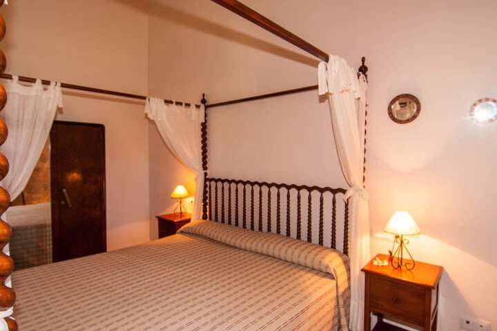 Room 19 of 124