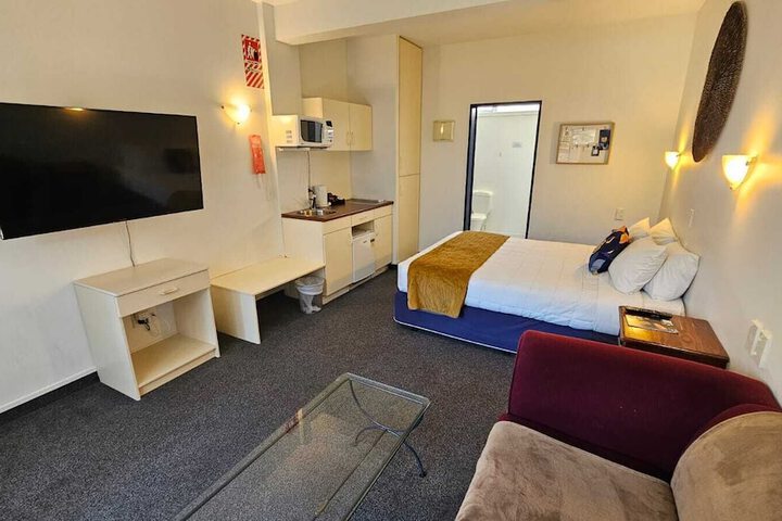 Room 10 of 53