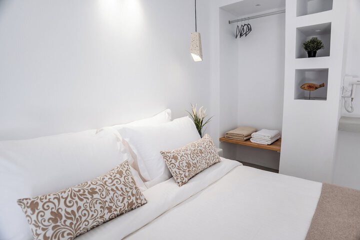 Room 11 of 70