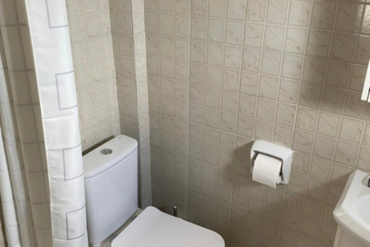 Room 10 of 15