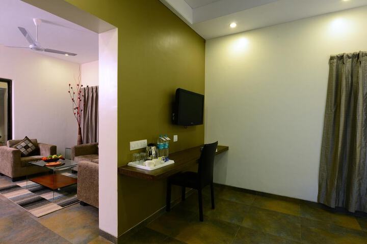 Room 10 of 45