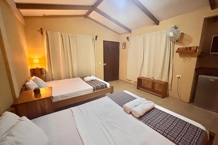 Room 9 of 23
