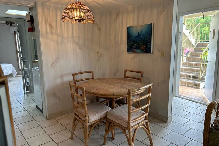 Room 8 of 26