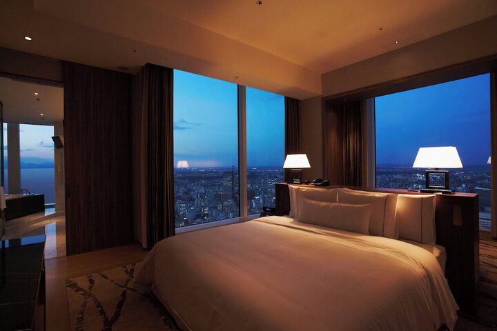 Room 26 of 76