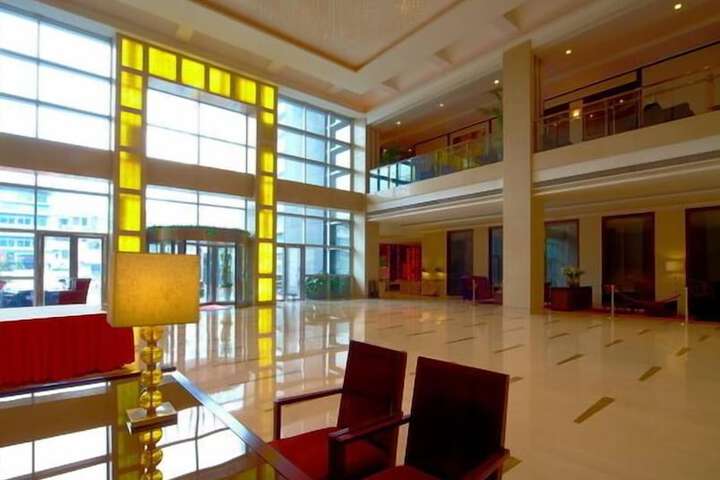 Guest Lobby