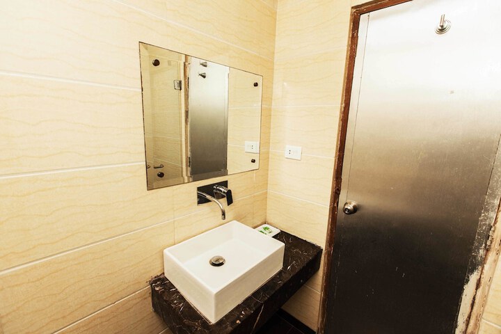 Room 74 of 90