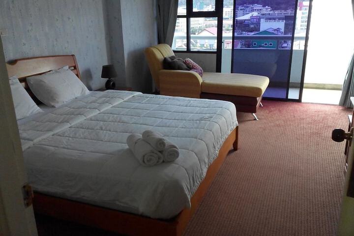 Room 6 of 59