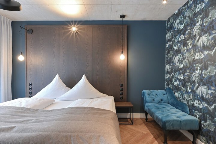 Room 48 of 134