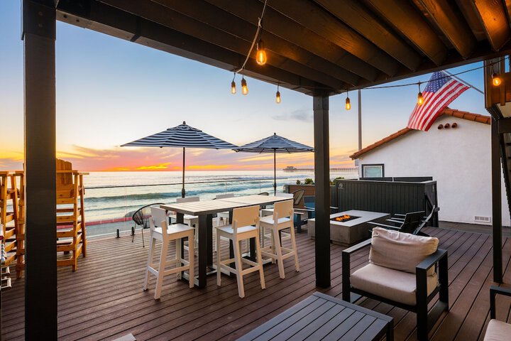 Sundeck 123 of 140