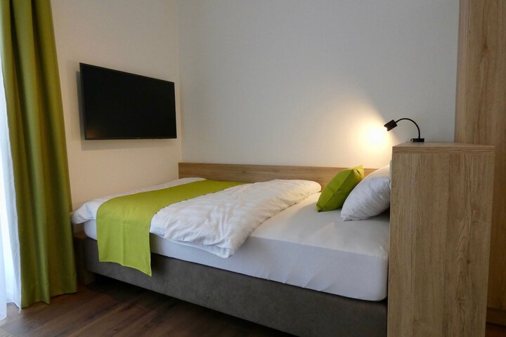 Room 9 of 45