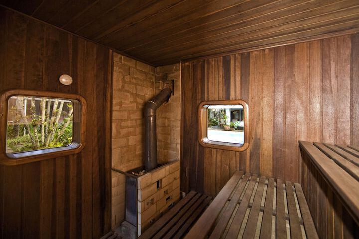 Steam room