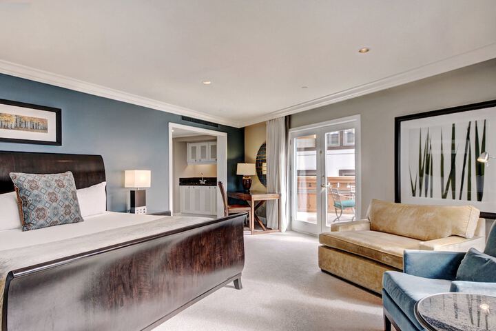 Room 145 of 302