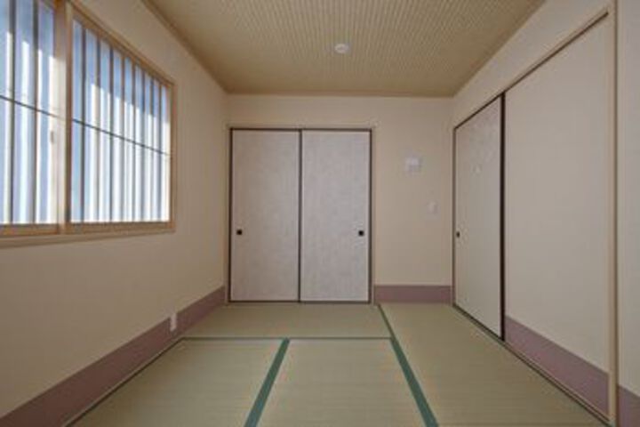 Ballroom/Hall 25 of 33