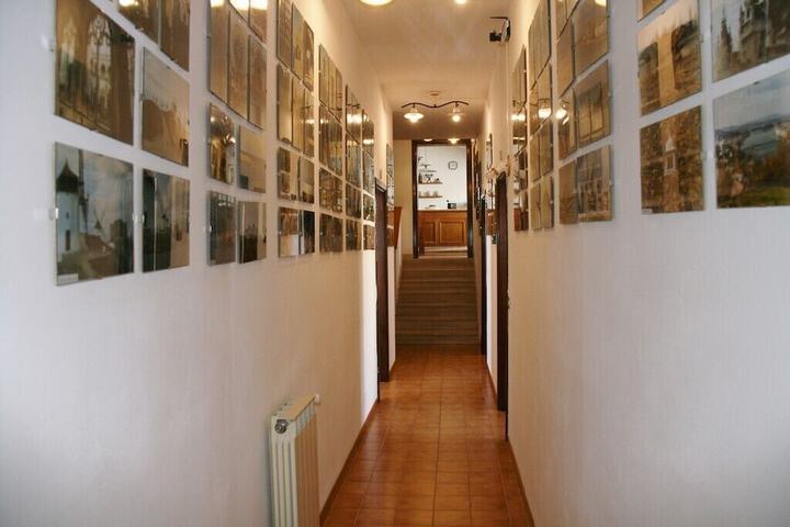 Ballroom/Hall 50 of 61