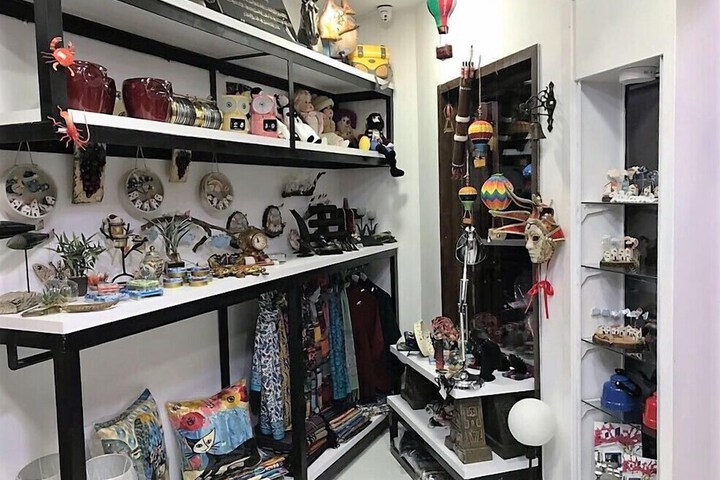 Gift Shop 20 of 37