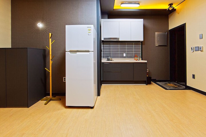 Room 35 of 51