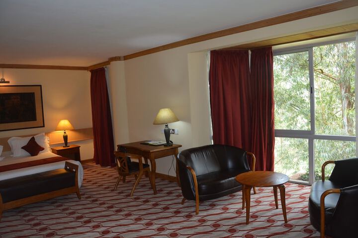 Room 17 of 48