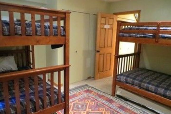 Room 7 of 34