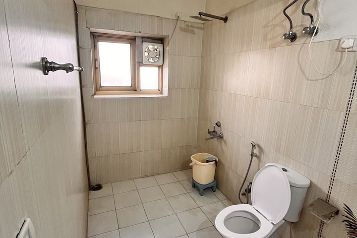 Room 46 of 70
