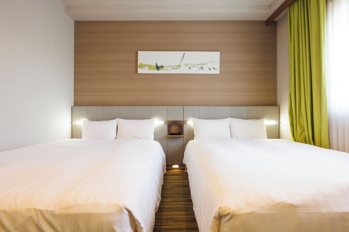 Room 14 of 29