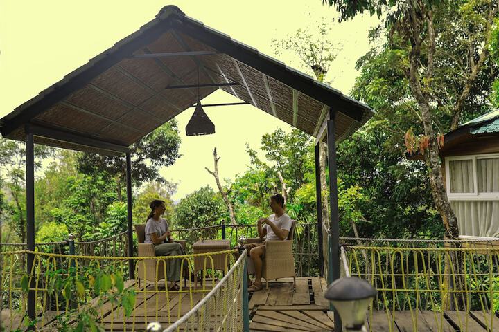 Sundeck 49 of 53