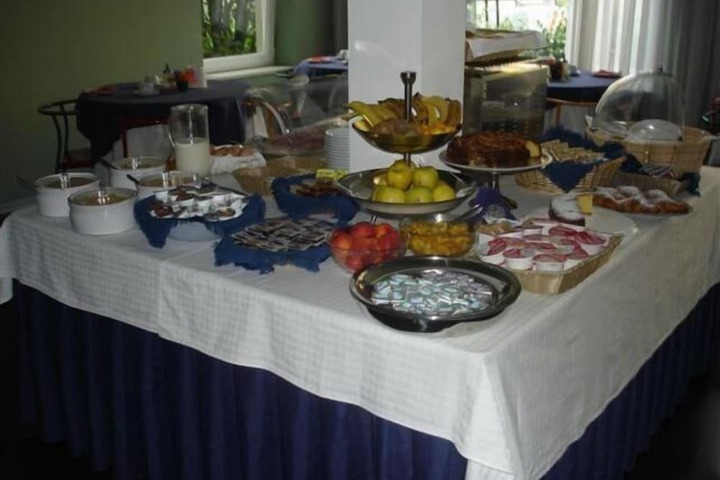 Dining Photos